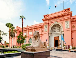 Egyptian Museum & Khan el-Khalili Guided Tour with Transfers